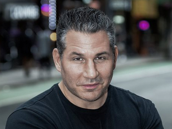 Mike Vecchione, comedian