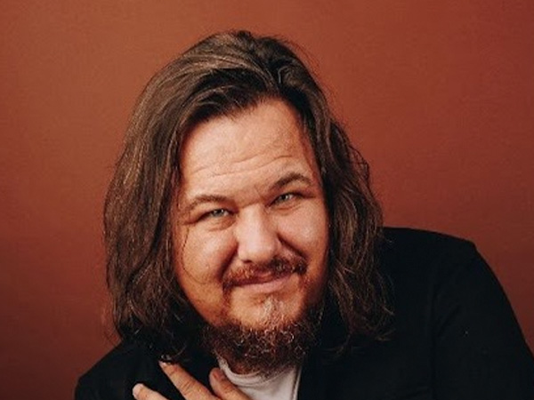 Shane Torres, comedian